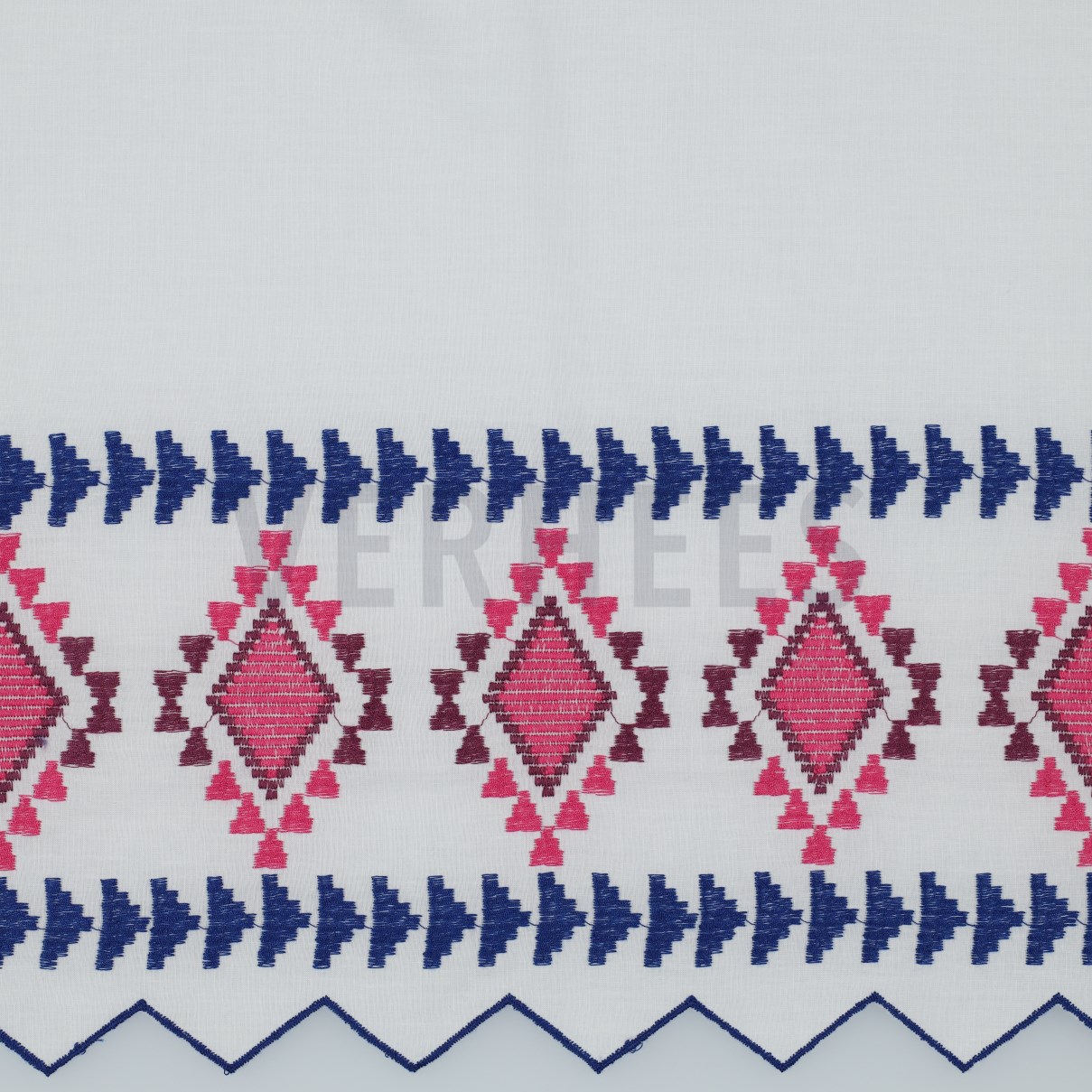 COTTON VOILE EMBROIDERY 1-SIDE WHITE / BLUE (high resolution)