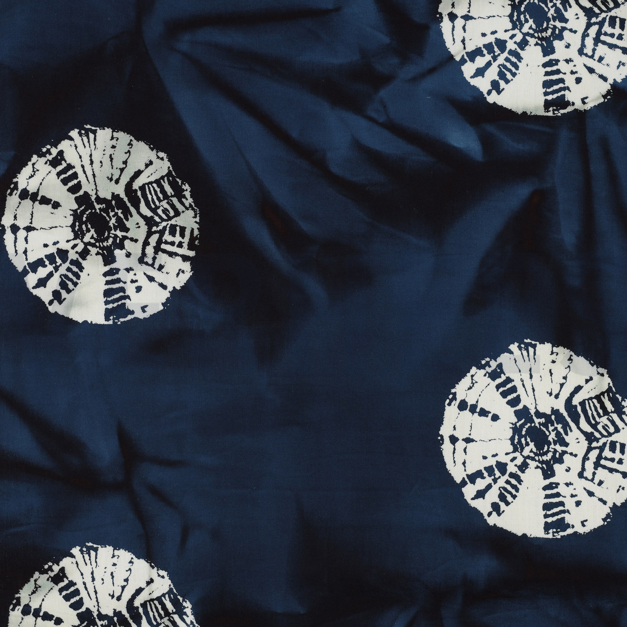 HANDCRAFTED BATIK COTTON NAVY (high resolution)