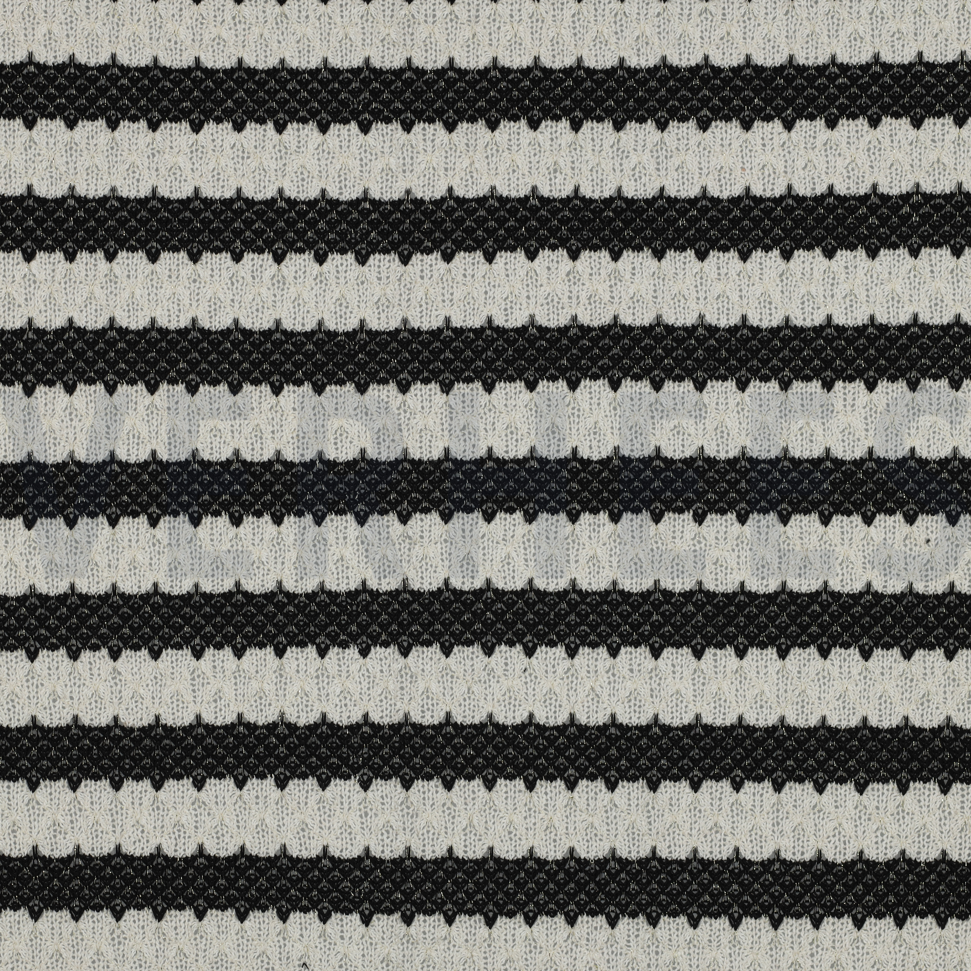 KNITTED JACQUARD BLACK GOLD LUREX (high resolution)