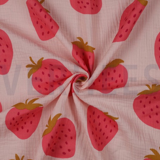DOUBLE GAUZE STRAWBERRIES LIGHT ROSE #7