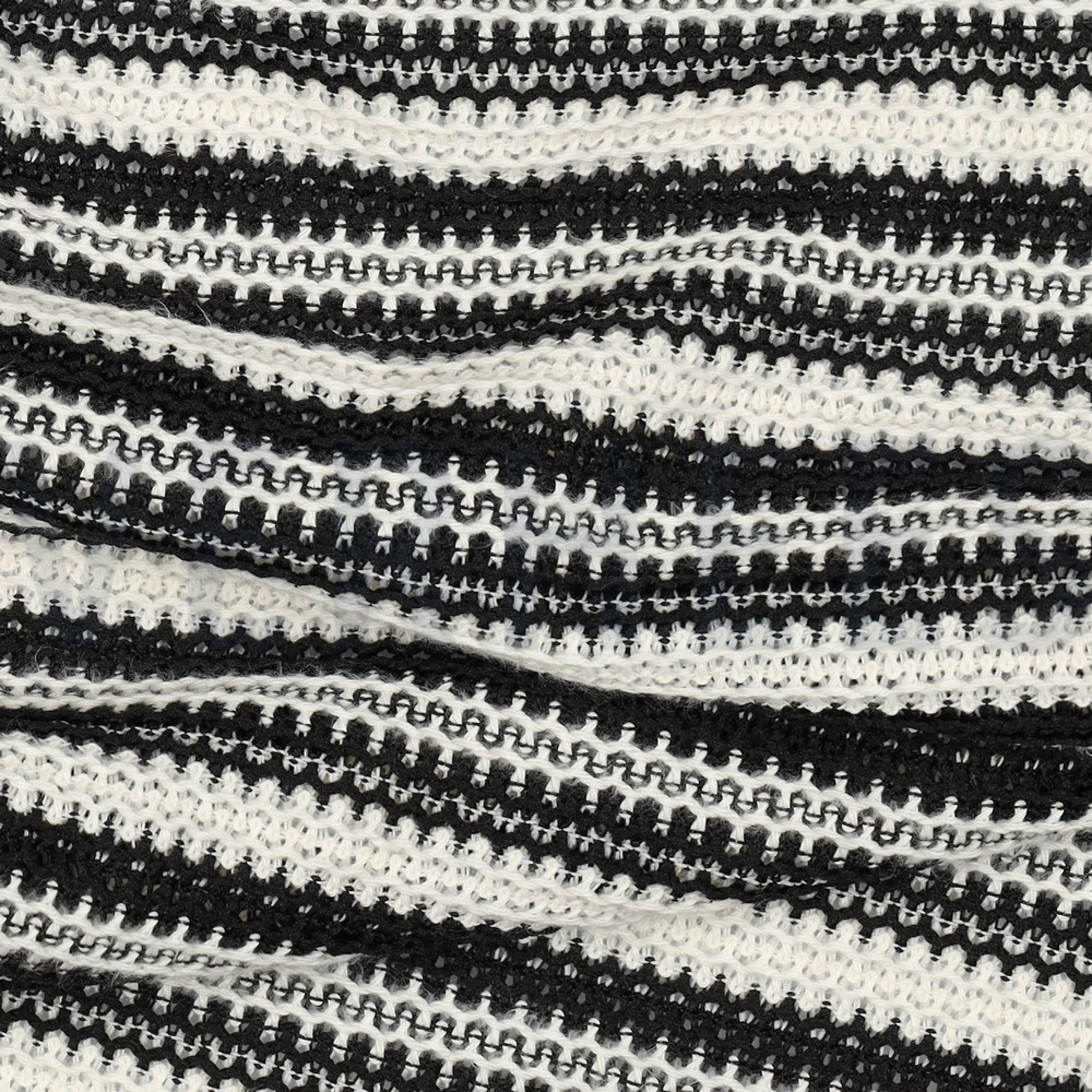 KNITTED CROCHET BLACK (high resolution) #2