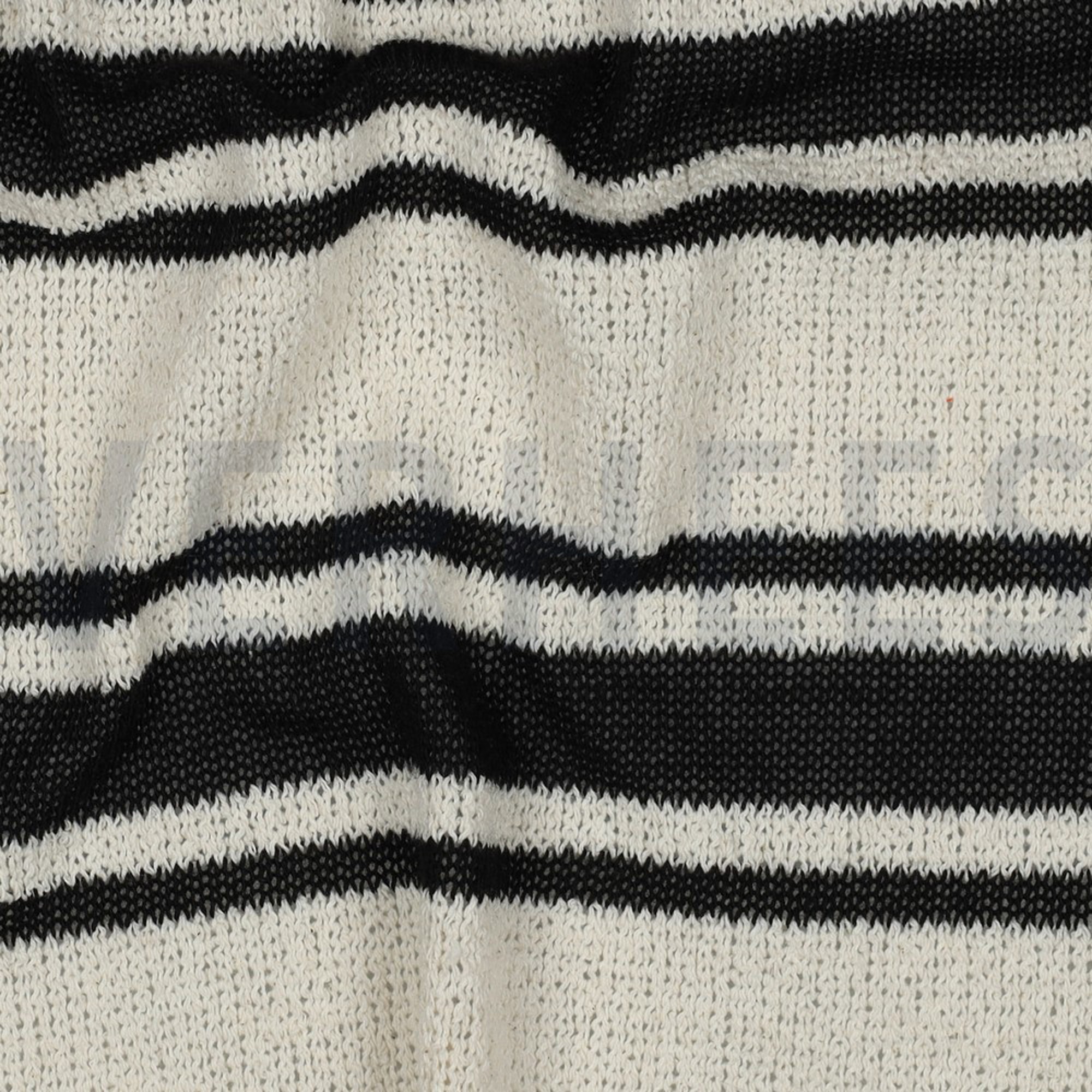 KNITTED JACQUARD BLACK (high resolution) #2