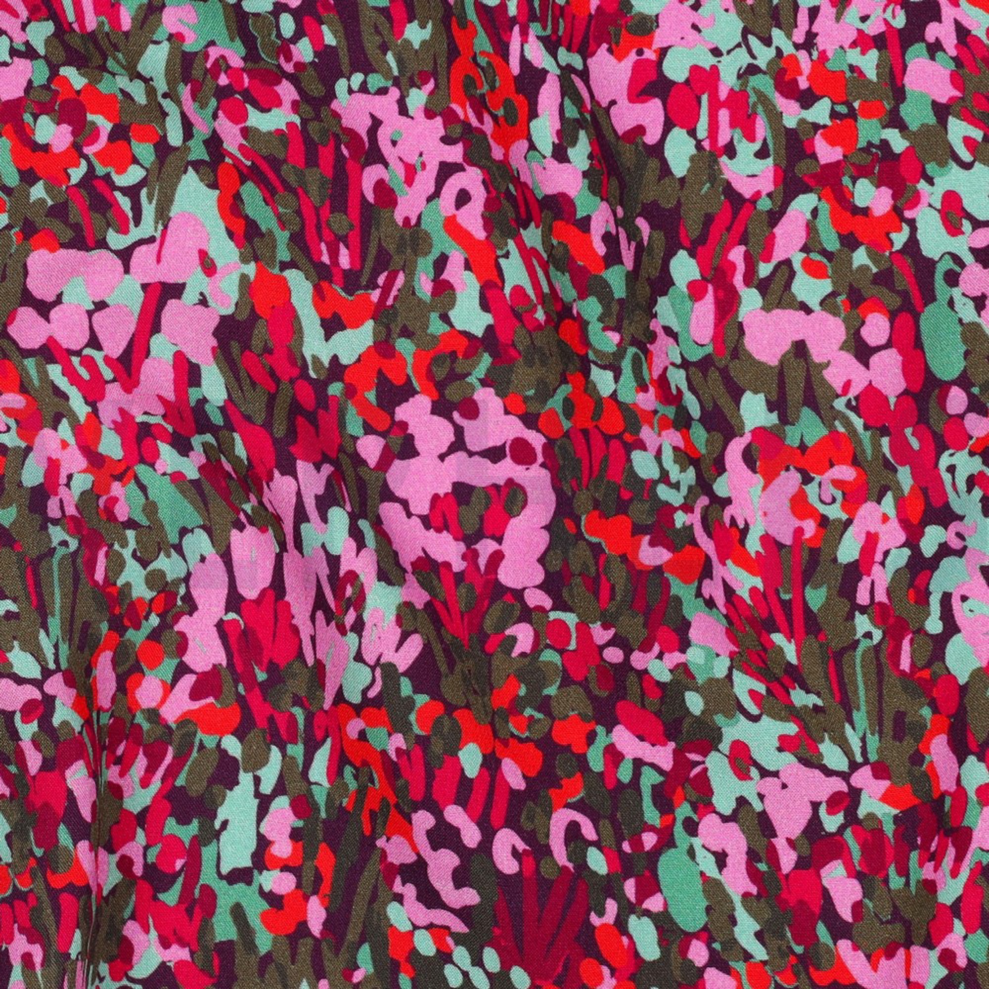 LENZING ECOVERO DIGITAL COLOURFUL GARDEN NERIDA HANSEN PLUM (high resolution) #2