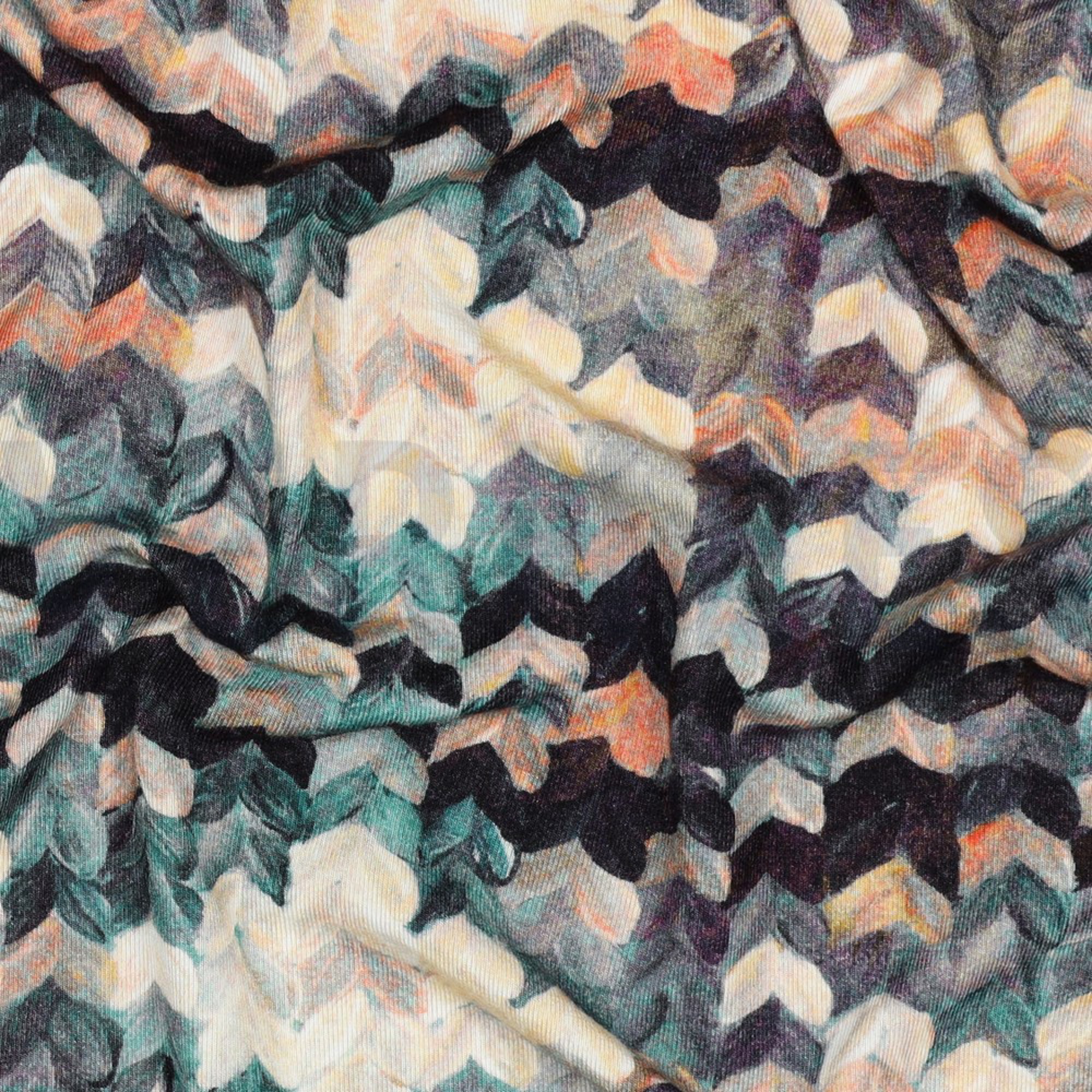 VISCOSE JERSEY DIGITAL GEOMETRIC GREEN (high resolution) #2
