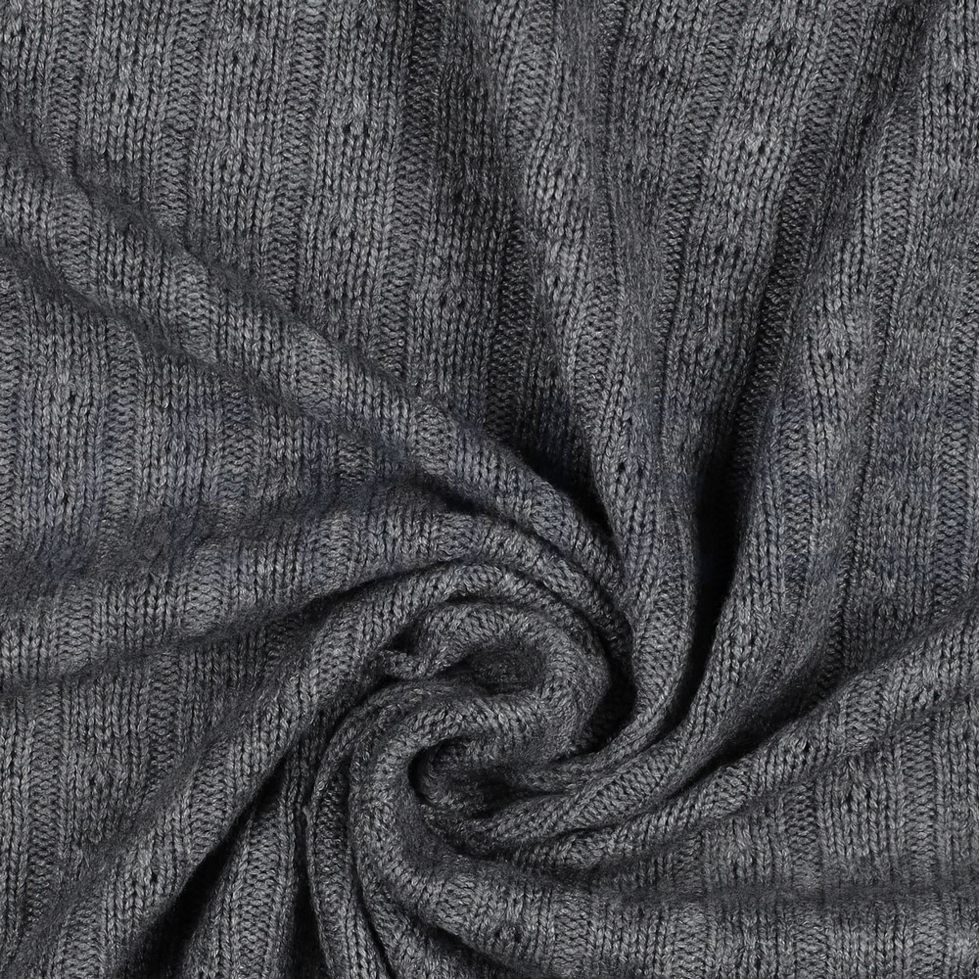 KNITTED CABLE GREY (high resolution) #3