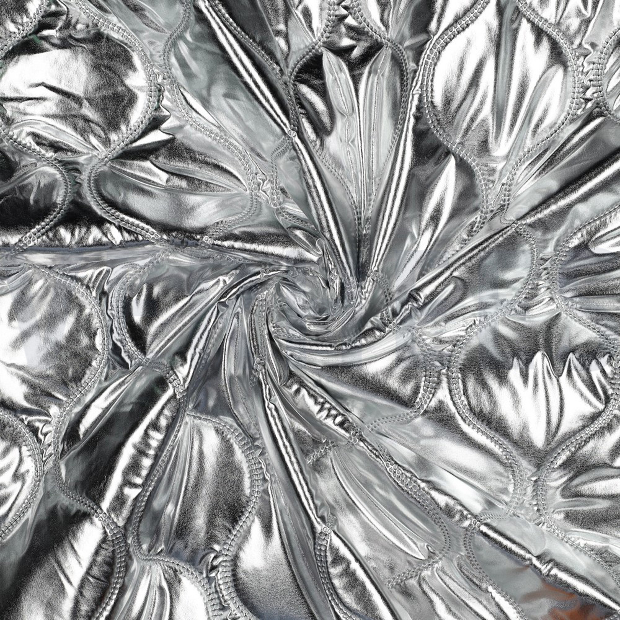 STEPPED EMBOSSE SILVER (high resolution) #3