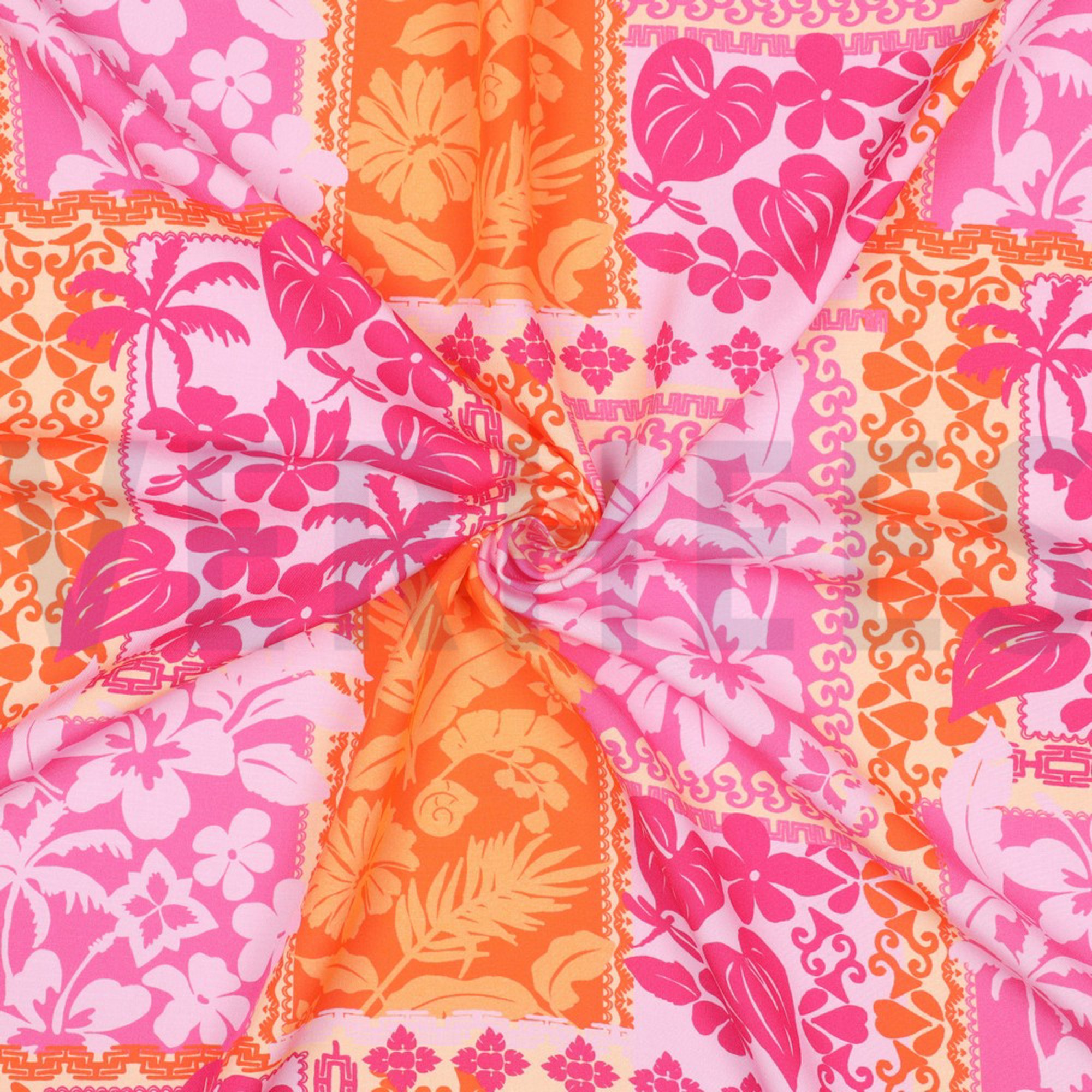 LENZING ECOVERO FLOWERS PATCHWORK FUCHSIA (high resolution) #3