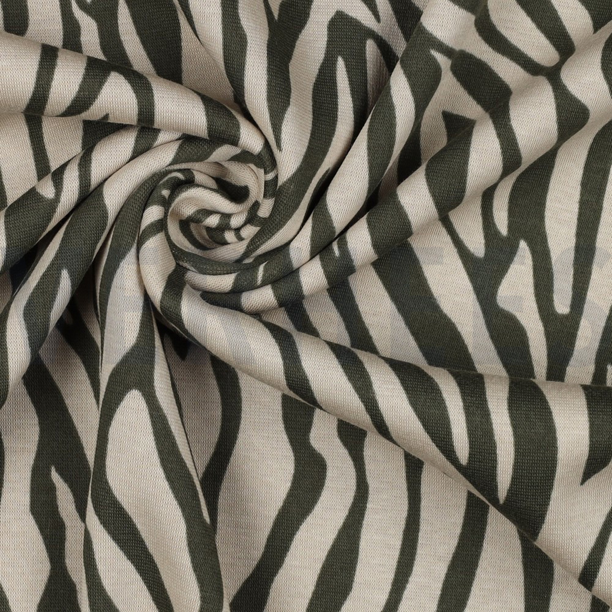 PURRING FUR ANIMAL SKIN SAND (high resolution) #3