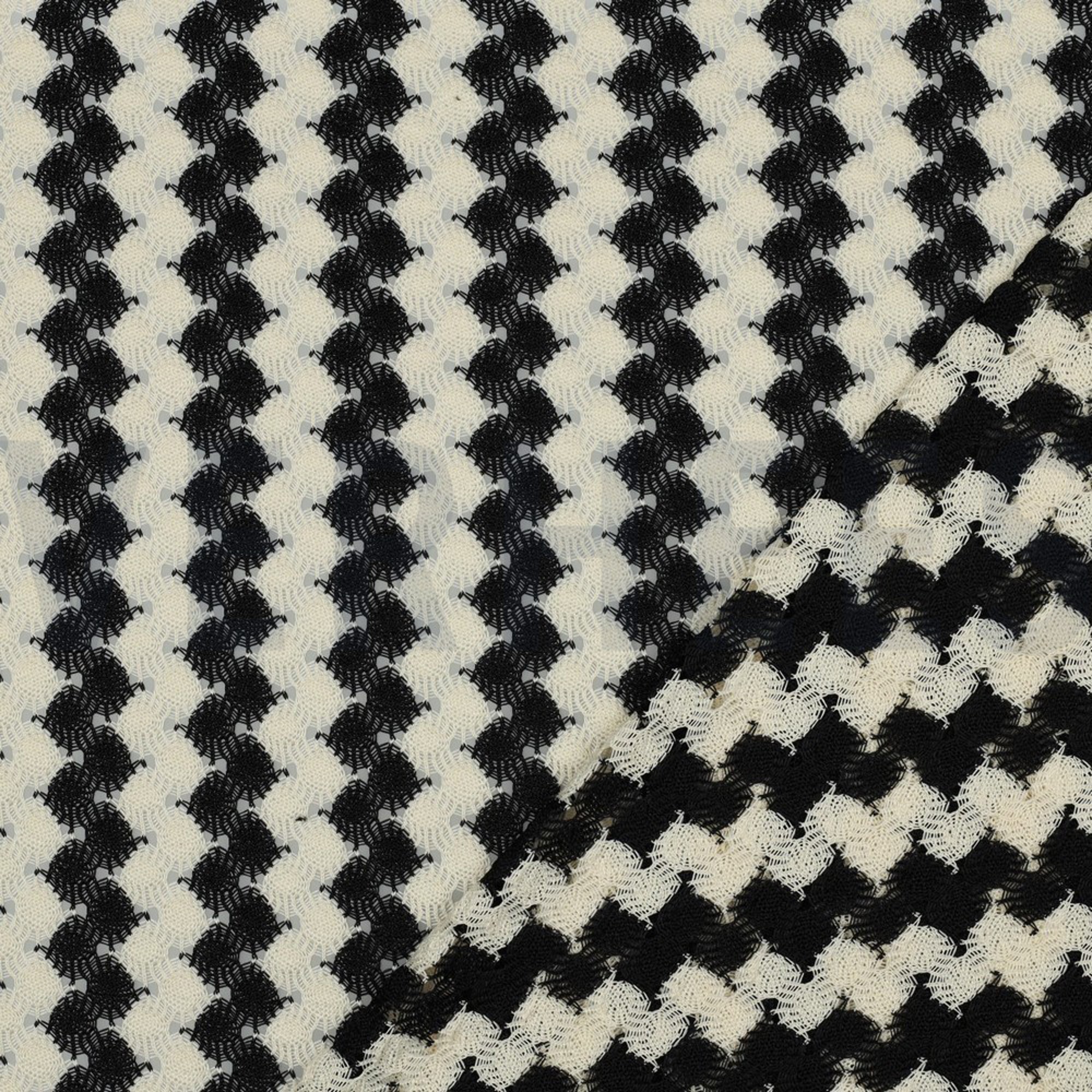 KNITTED CROCHET BLACK WHITE (high resolution) #4