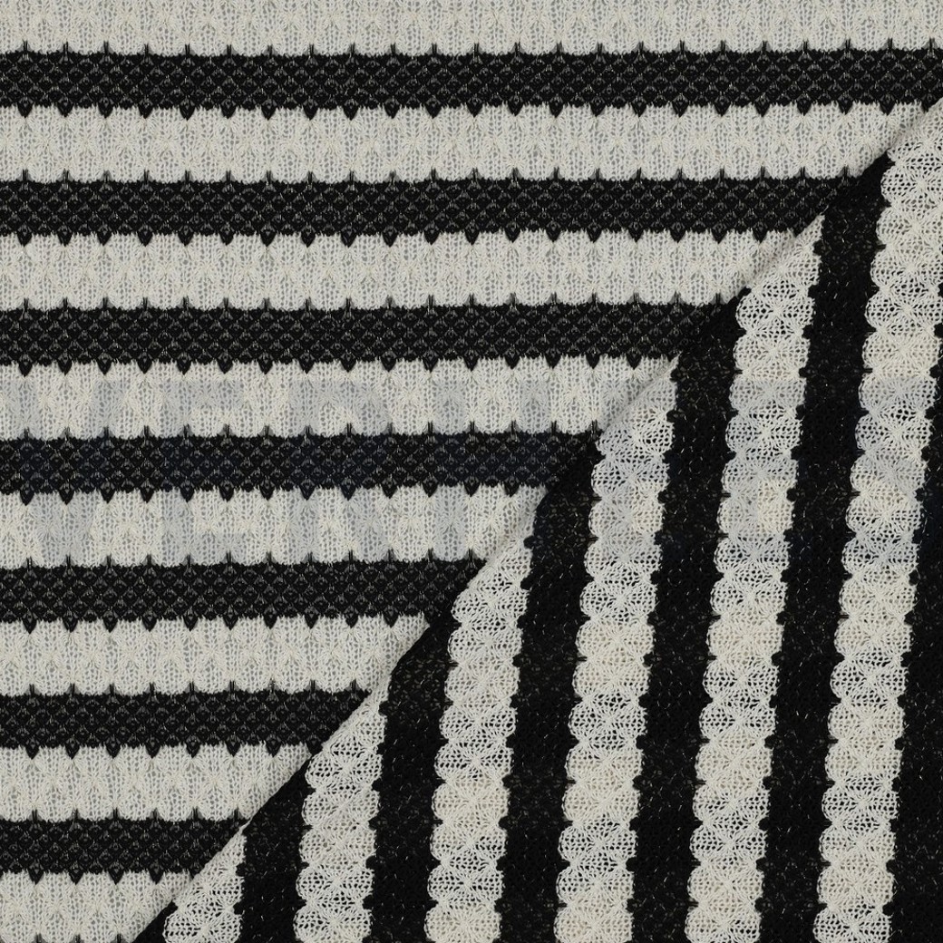 KNITTED JACQUARD BLACK GOLD LUREX #4