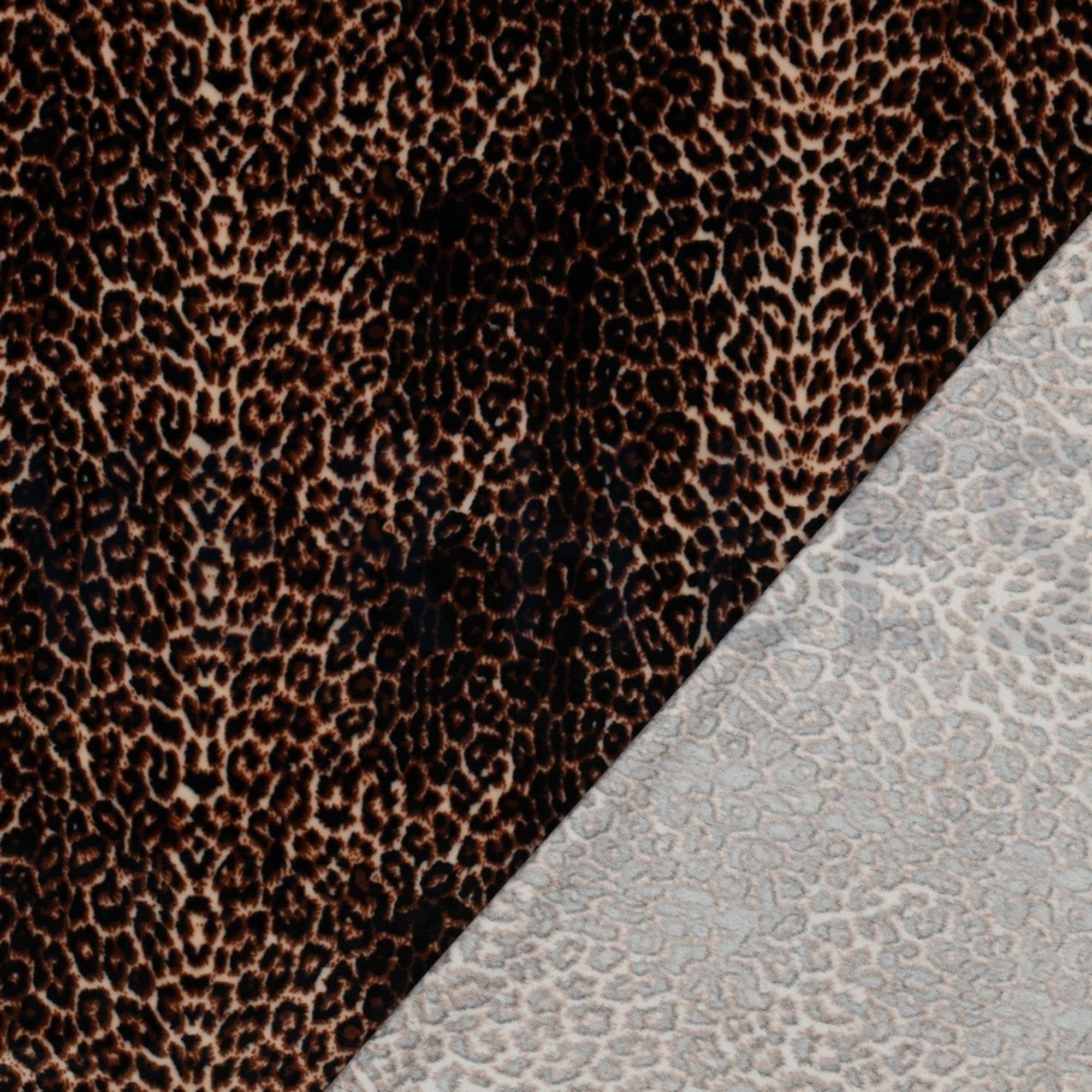KNITTED SUPER SOFT ANIMAL BROWN (high resolution) #4