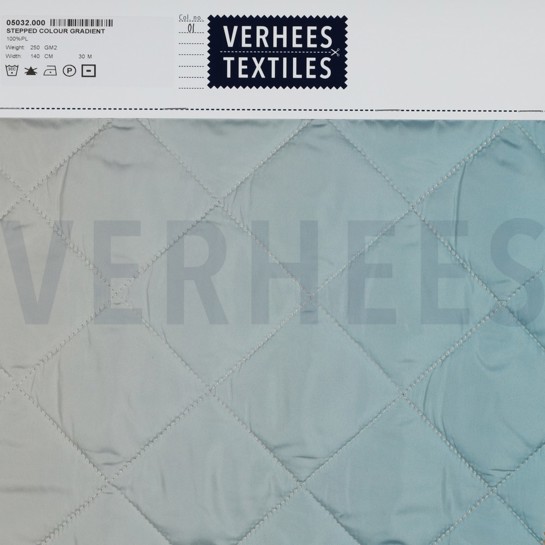 STEPPED DIGITAL COLOUR GRADIENT SAND / LIGHT BLUE #7