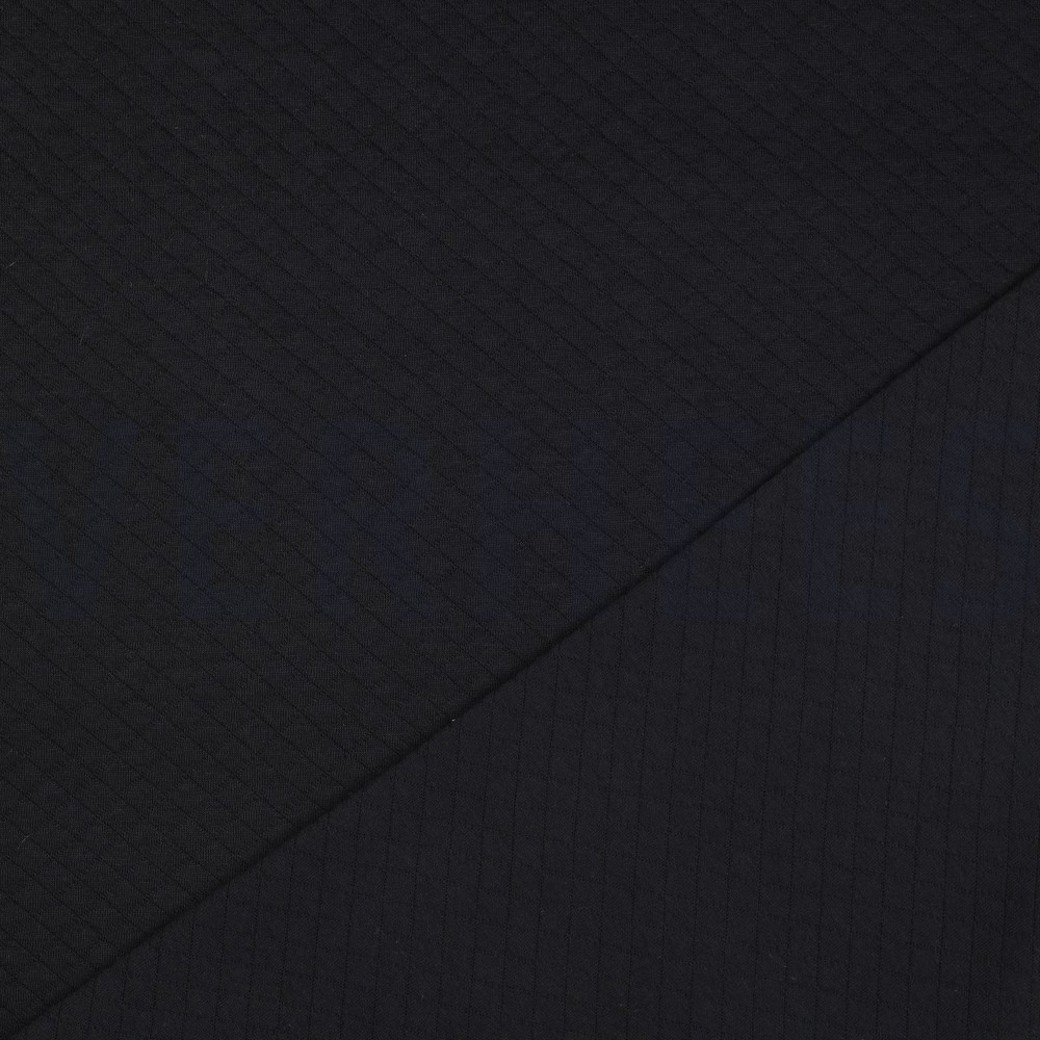QUILT BLACK #4