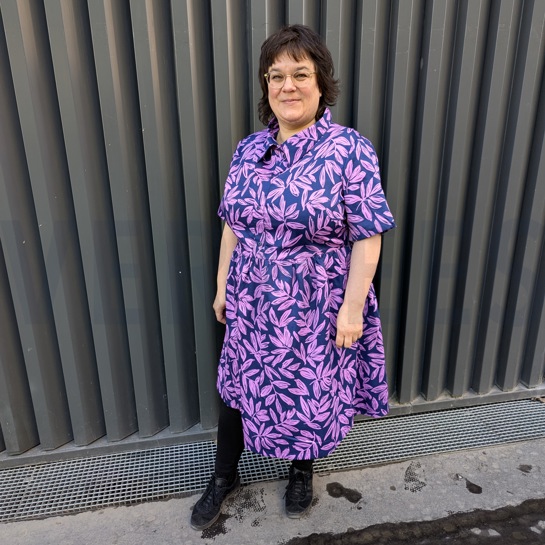 COTTON SATIN LEAVES NAVY #7