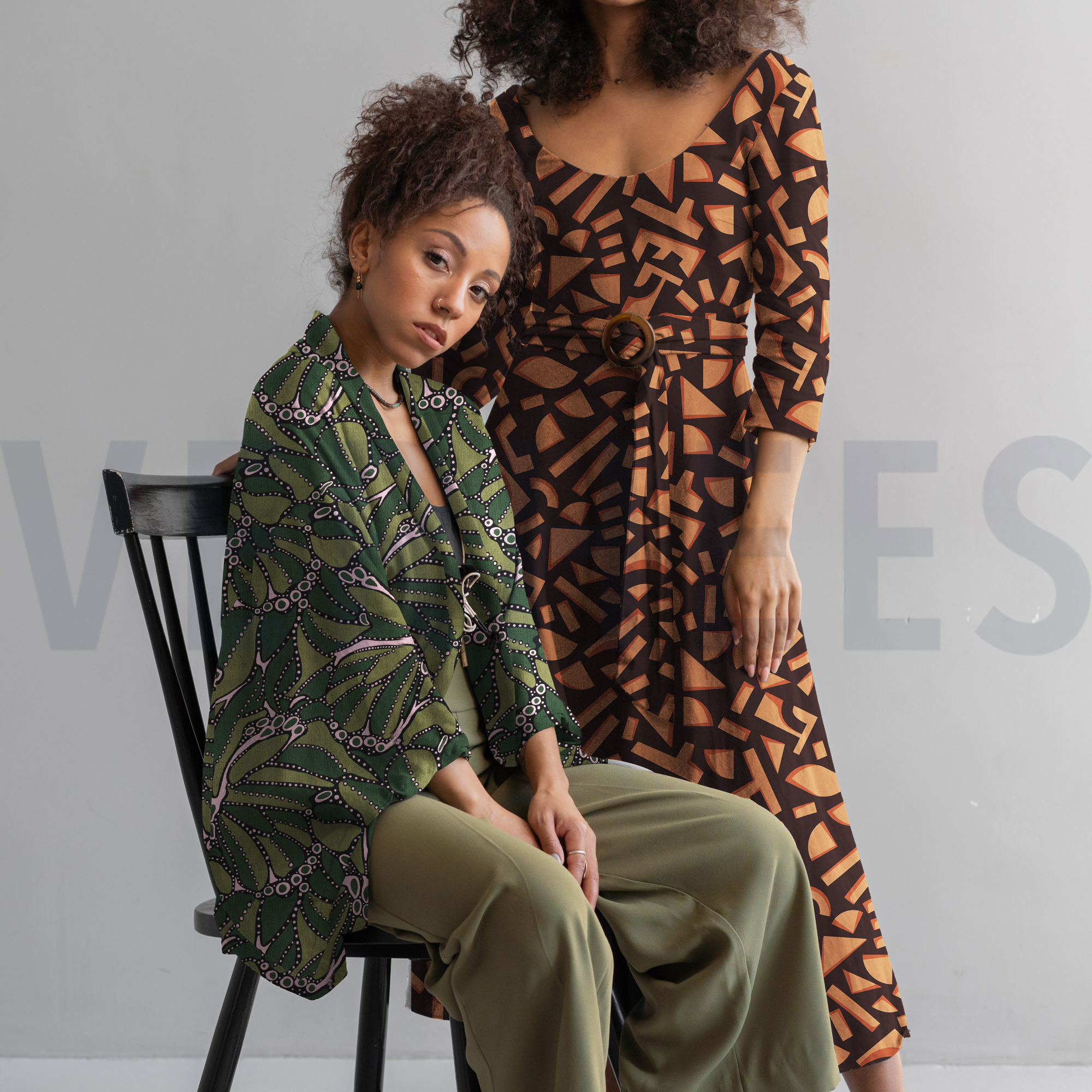 COTTON SATIN GEOMETRIC DARK BROWN (high resolution) #6