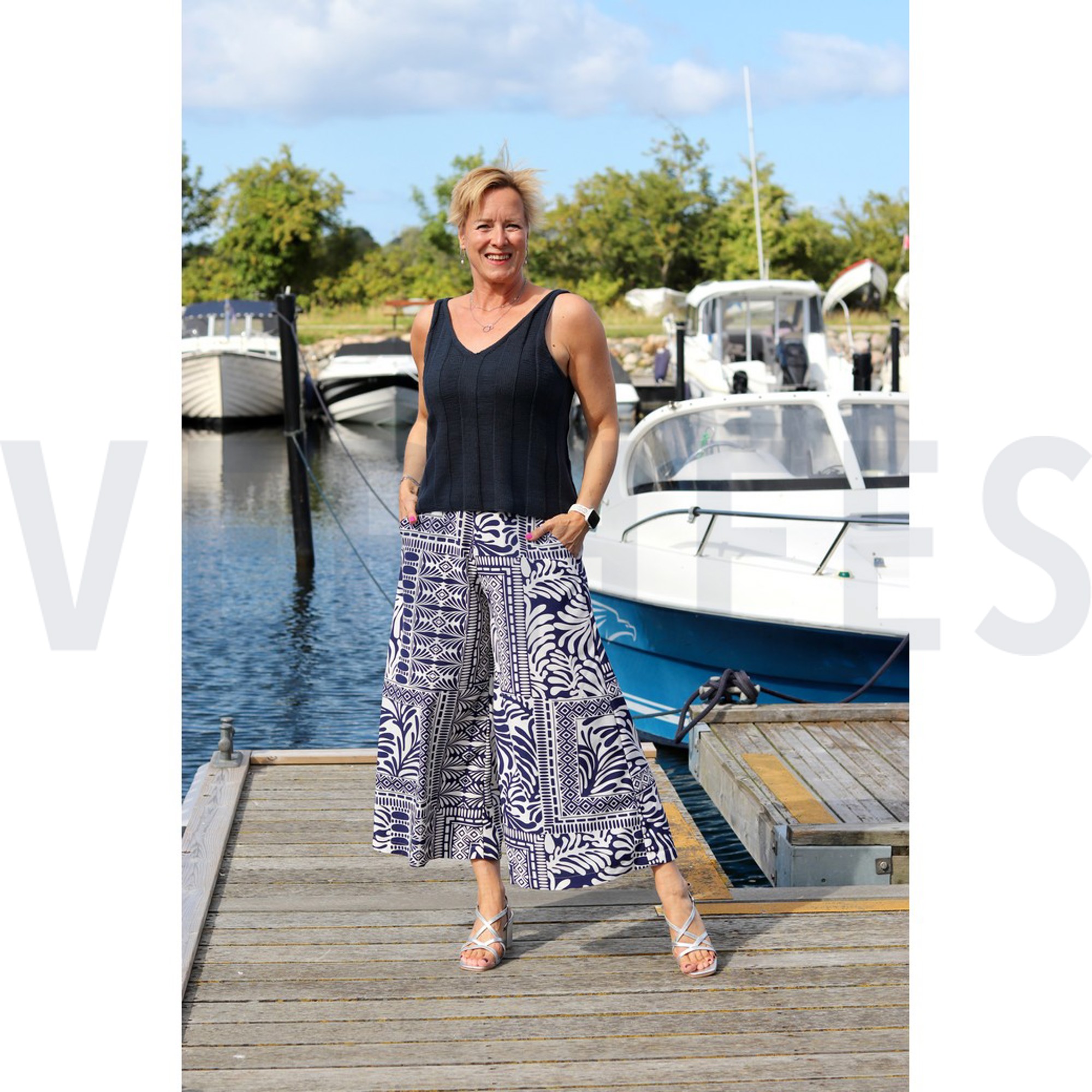 MAGNOLIA STRETCH PATCHWORK NAVY (high resolution) #6