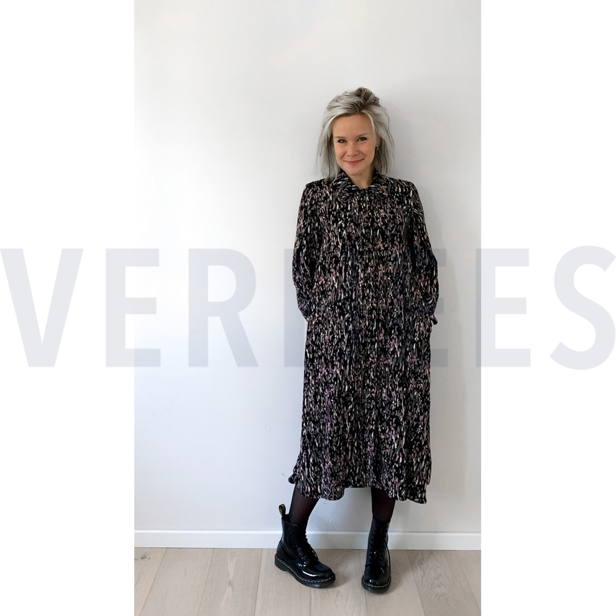 VISCOSE LUREX ABSTRACT NAVY (high resolution) #6