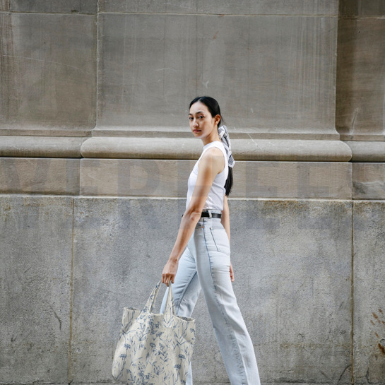 CANVAS DIGITAL FLOWERS BLUE #7