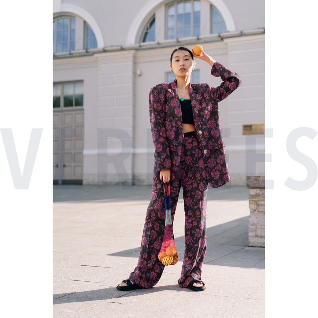JACQUARD FLOWERS BLACK / FUCHSIA #7
