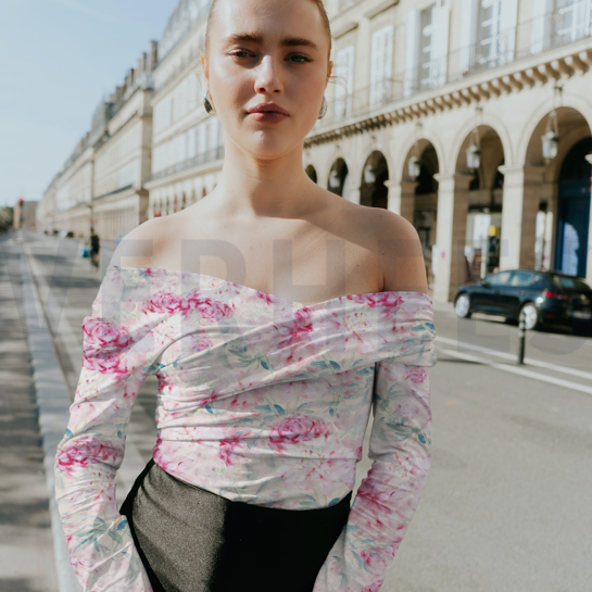 VISCOSE JERSEY DIGITAAL BLOEMEN LICHTROZE #7