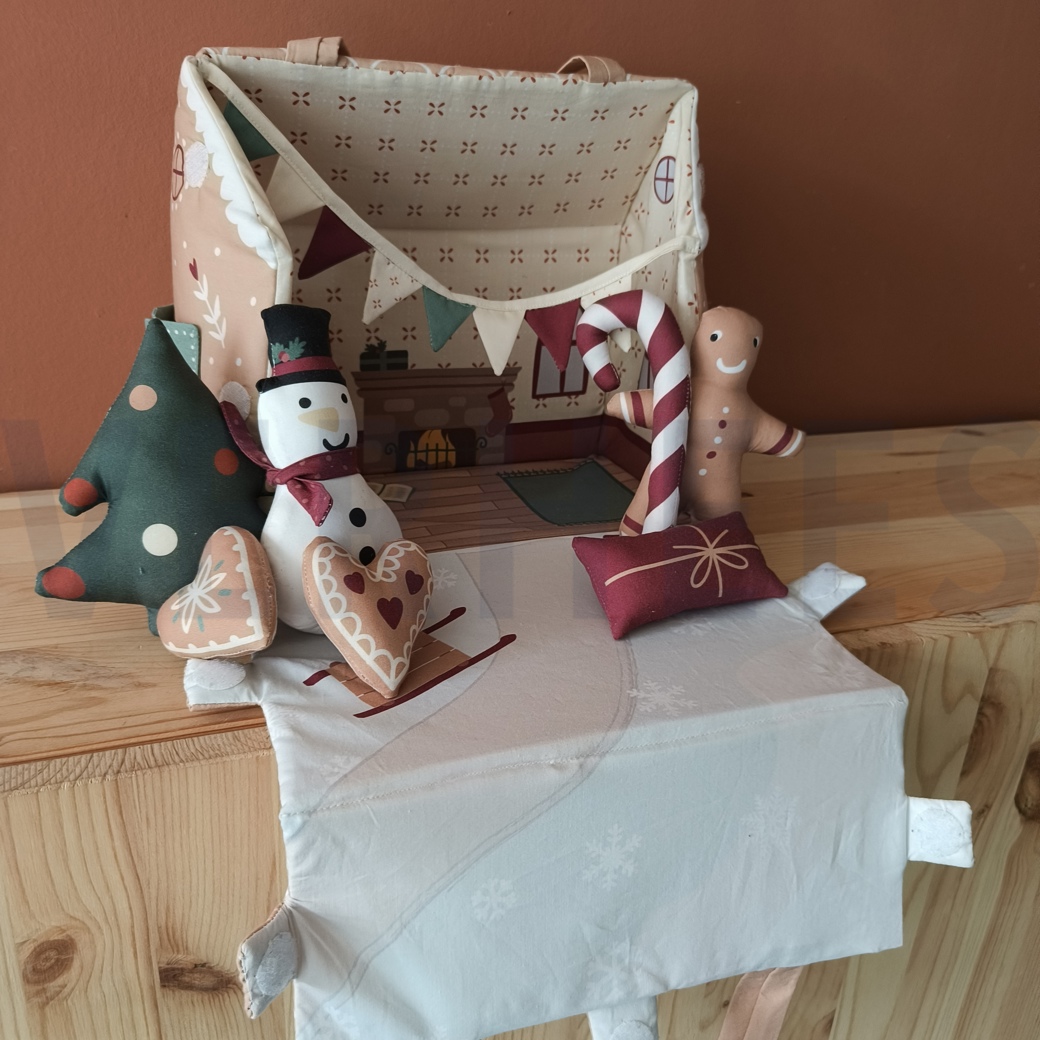 FINE POPLIN GINGERBREAD DOLLHOUSE PANEL MULTICOLOUR #7