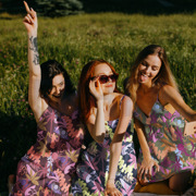LENZING™ ECOVERO™ FLOWERS BORDEAUX (thumbnail) #7