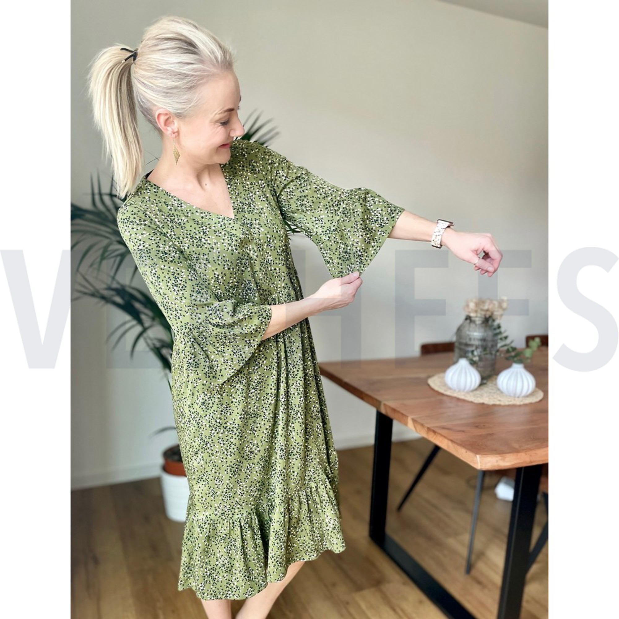 ROSELLA STRETCH DOTS MOSS GREEN (high resolution) #7