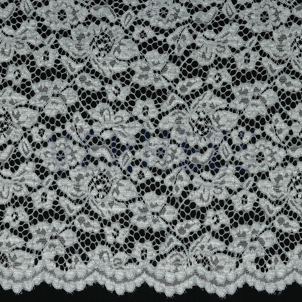 LACE BORDER 2 SIDES GREY (hover)